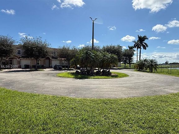 3rd image of 13810 SW 276th St #13810