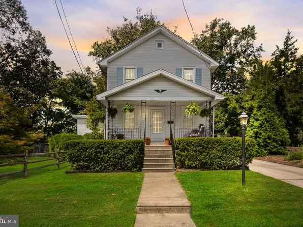118 W Maiden Ln, Somerdale, NJ 08083
