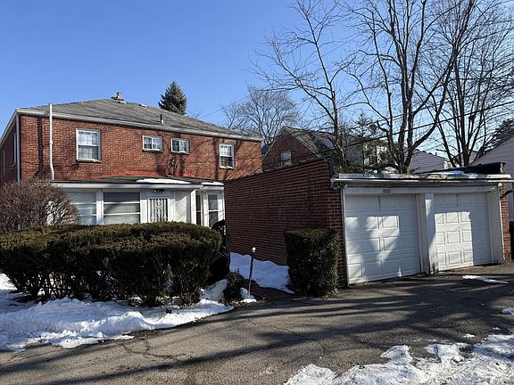 3rd image of 2393-2395 Dover Rd