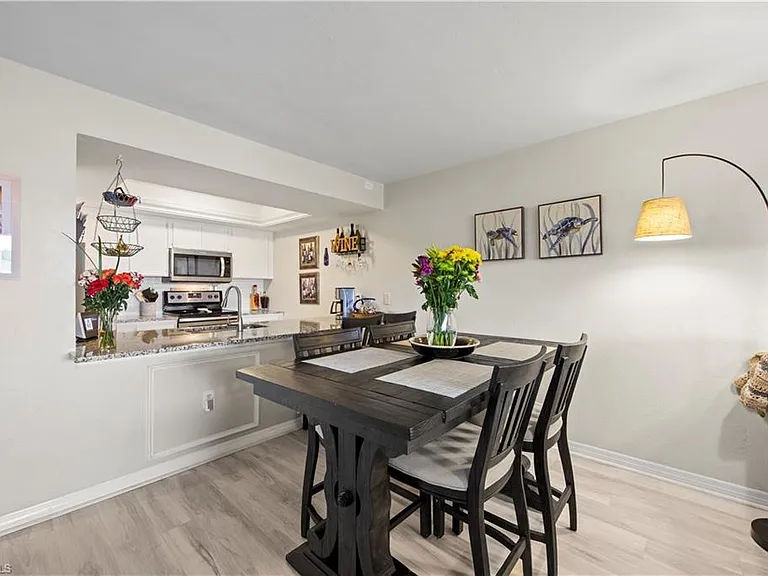 154 Cypress Way E #7 — Photo 5