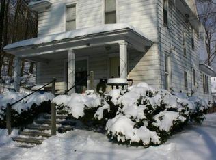 926 Davis St, Kalamazoo, MI 49008