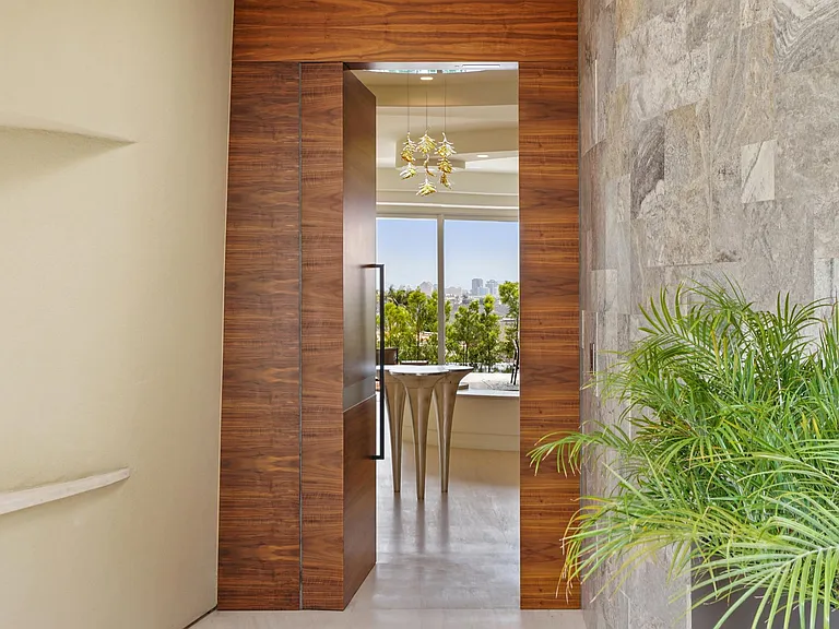 7447 Hillside Dr — Photo 33
