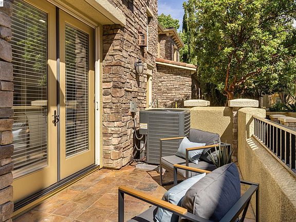 5th image of 4653 Rimini Ct