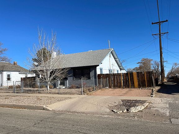 2nd image of 812 N Ogden Ave