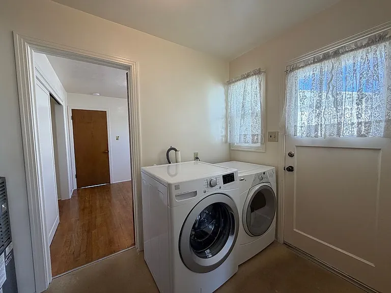 2231 Pine St — Photo 6