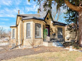 246 Wellington St, Stratford, ON N5A 2L6