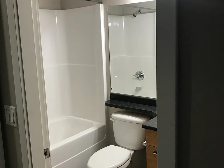 1370 Ridgeway Dr — Photo 21
