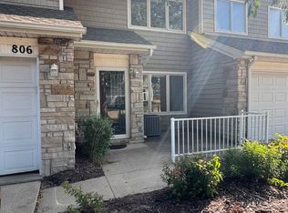 811 Burr Oaks Dr UNIT 806, West Des Moines, IA 50266