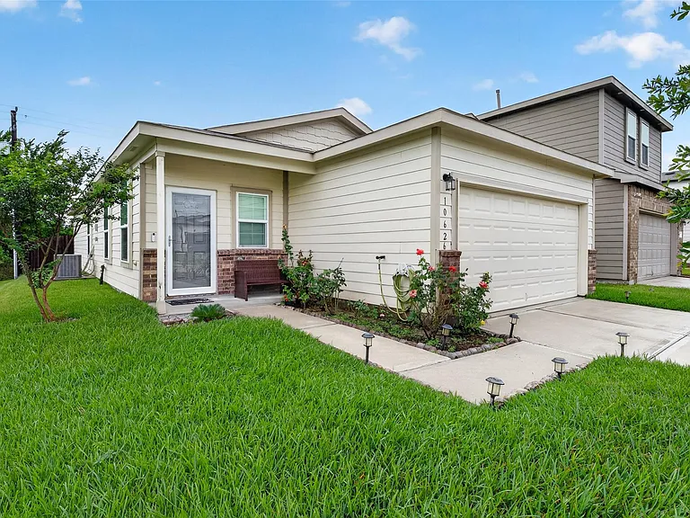 10626 Cashew Run Ln — Photo 2