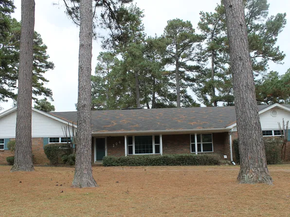 204 Redwater Rd, Wake Village, TX 75501