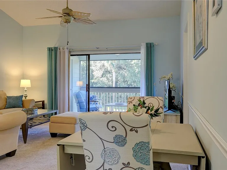 9635 Riverside Dr #4 — Photo 14