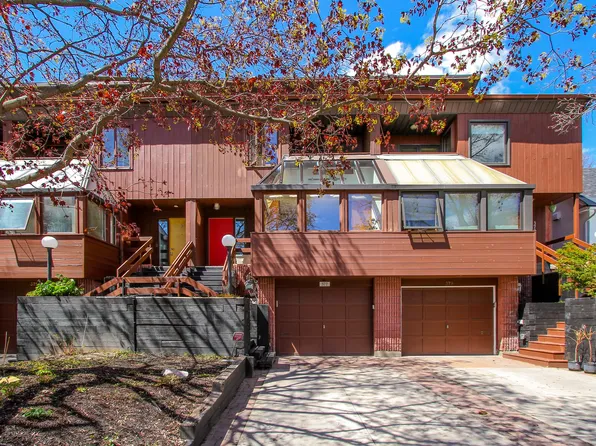 377 Wilbrod St #1, Ottawa, ON K1N 6M6