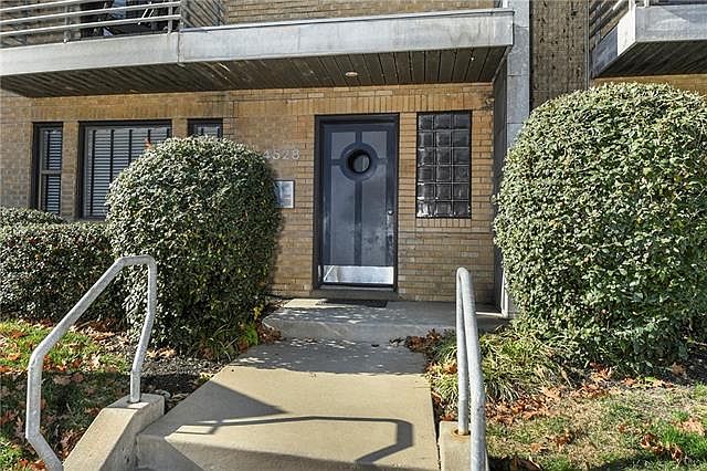 1st image of 4528 Broadway APT 2N