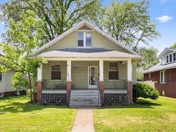 911 Bristow St, Belleville, IL 62221