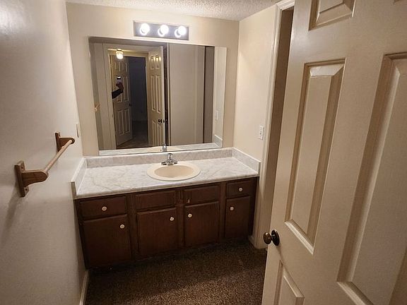 4th image of 127 Tusculum Square Dr #0