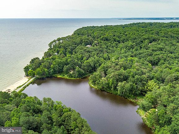 3rd image of 2770 Cove Lake St