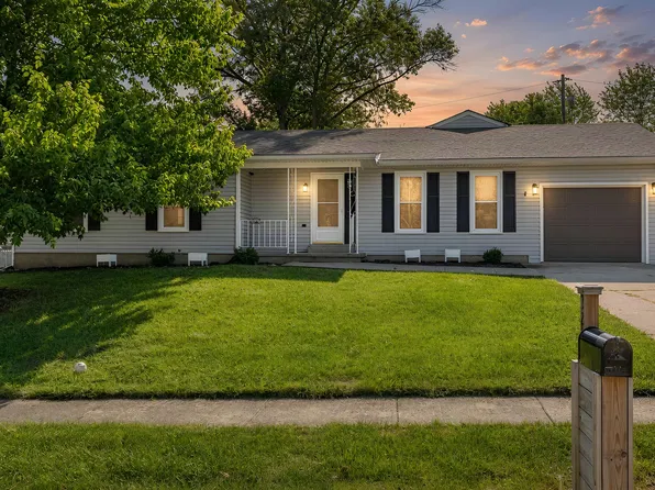 2220 Redbud Ln, Paris, KY 40361