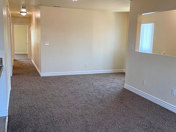 3rd image of 114 E 82nd St #116