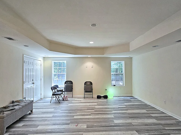 935 Blackmar Way — Photo 28
