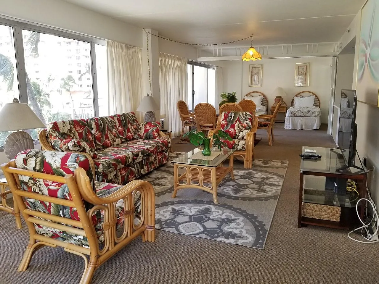 2 bed, 1000 sqft, $4,550 — Photo 1