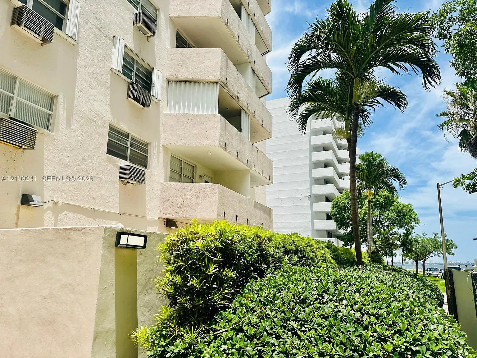Bayside Terrace Condo — Photo 2