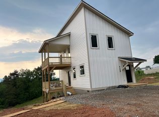 90 Dix Creek Chapel Rd, Asheville, NC 28806
