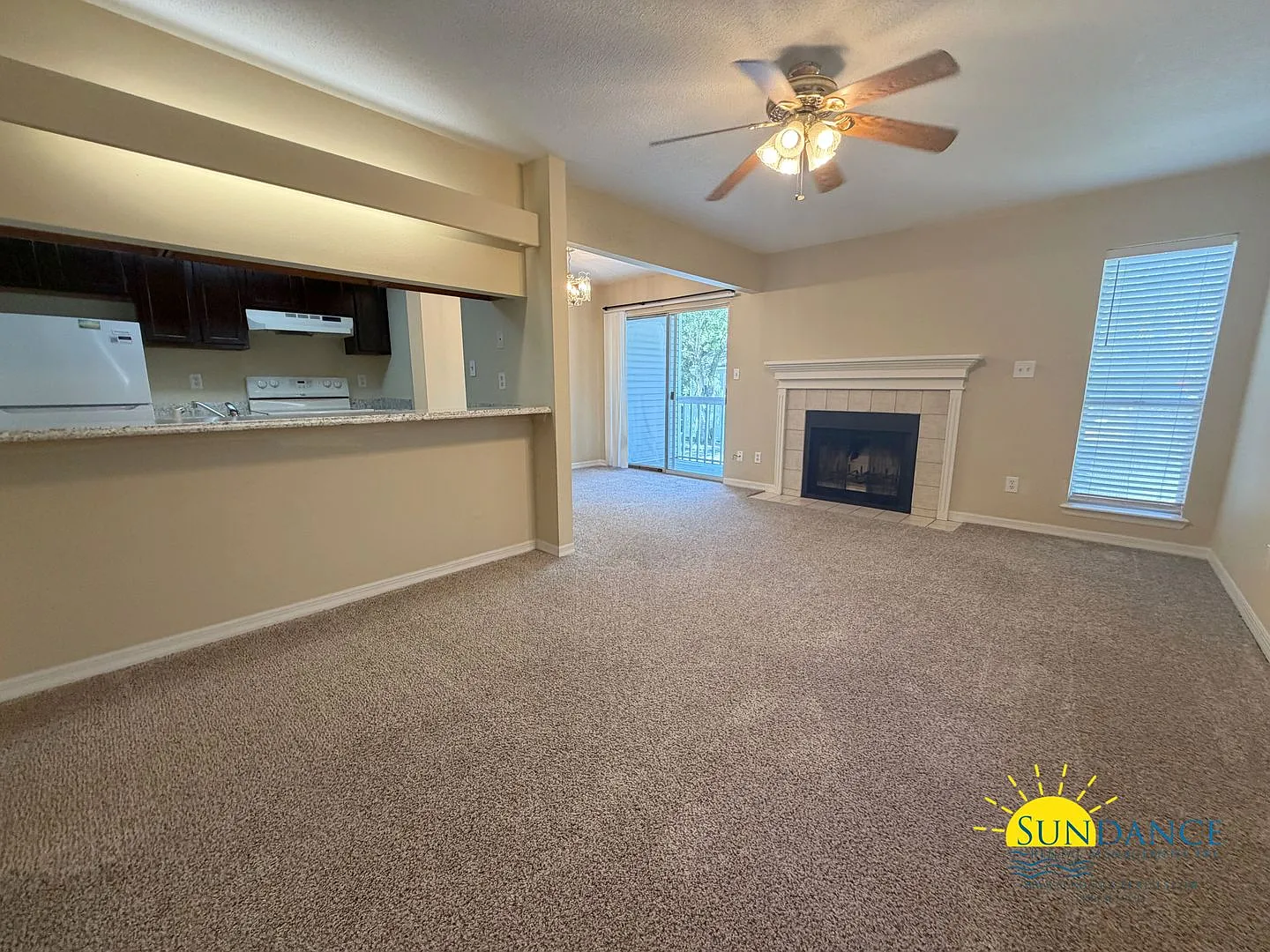 Great 2 Bedroom Unit in Fort Walton Beach! — Photo 2