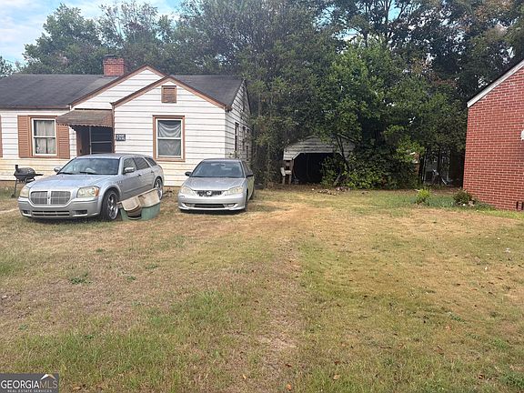 2nd image of 3911 Guyton St
