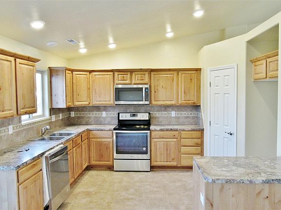 4th image of 489 Teco Dr