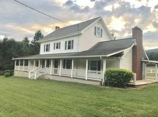 1036 Rittertown Rd, Hampton, TN 37658