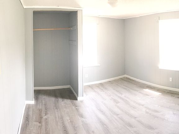 2nd image of 9964 Meadow Ave