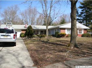 6 Hill Cir, Marlboro, NJ 07746