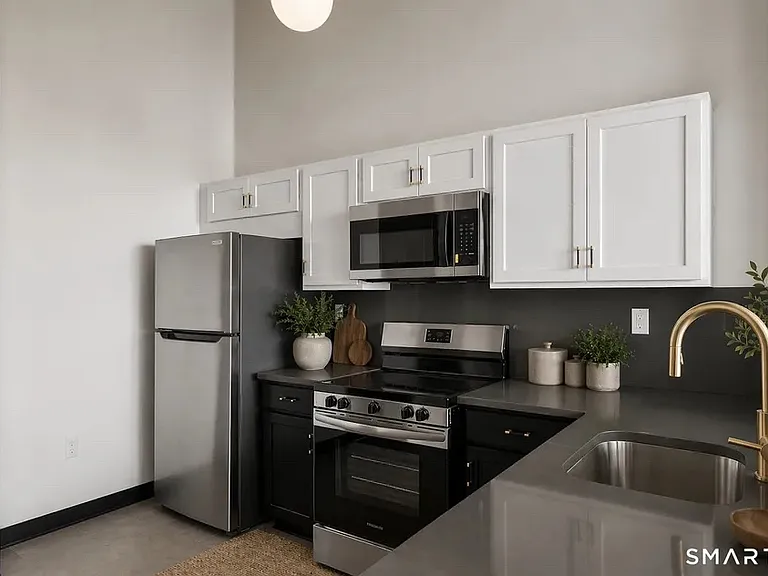 475 Myrtle St #402 — Photo 2