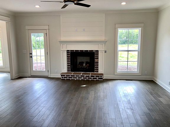 3rd image of 2505 Landis Ct