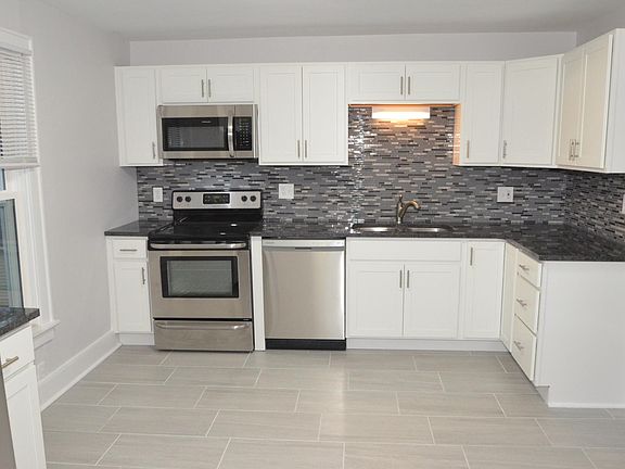 2nd image of 2893 Markbreit Ave #2