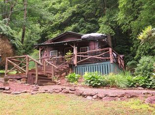 142 Cold Spring Rd, Burnsville, NC 28714