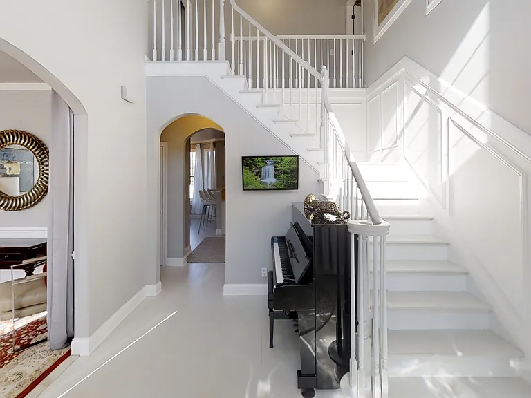 115 Thistlewood Ln — Photo 25