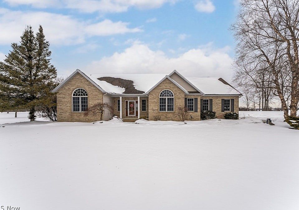 1st image of 41341 Ravines Edge Way