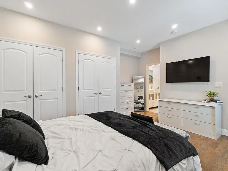 16 Troy St #201 — Photo 15