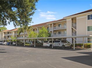 7065 Dennis Cir APT F103, Naples, FL 34104