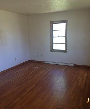 4th image of 344 Roosevelt St NW