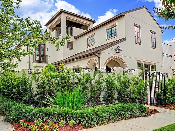 Elegant with beautiful appointments throughout, in the sophisticated River Oaks area