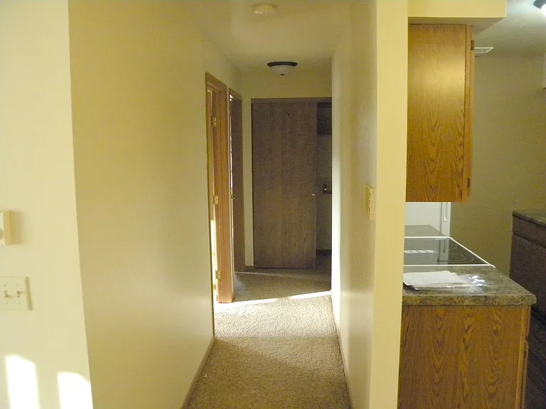 2036 Sylvan Way — Photo 6