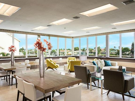 4th image of 223 Island Way #4E
