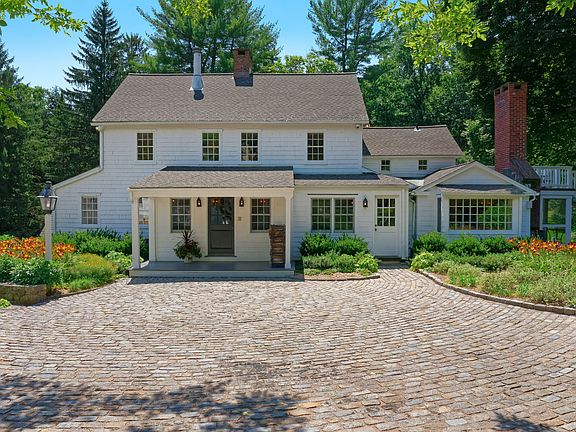 85 Diamond Hill Road