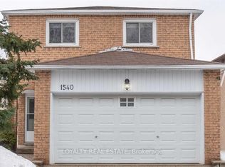 1540 Marshcourt Dr, Pickering, ON L1V 6C6