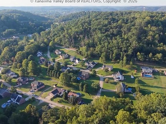 5th image of 37 Rambling Oaks Dr
