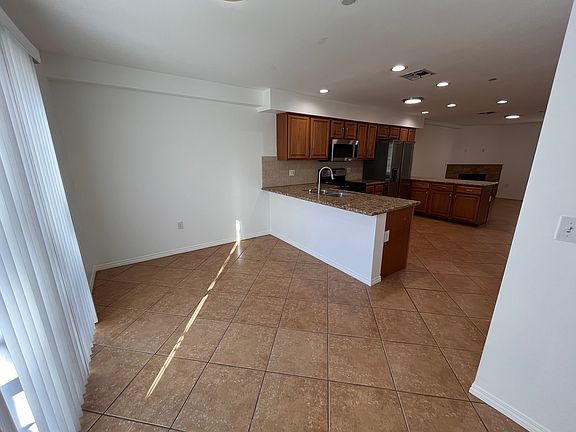 5th image of 4854 Laurel Canyon Blvd APT 109