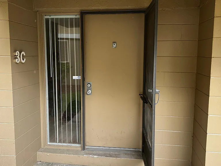 130 Jasmine Woods Ct — Photo 1