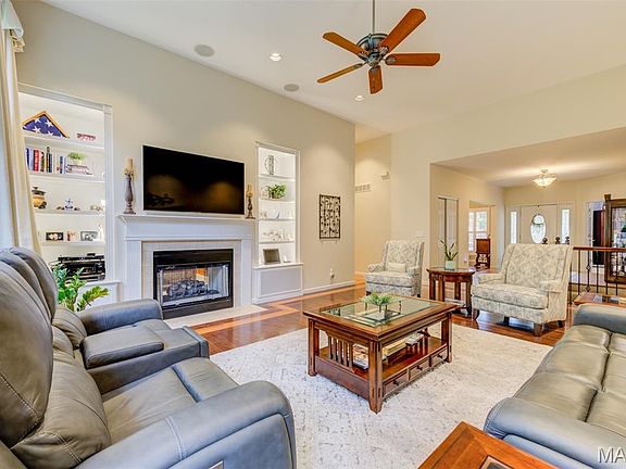 3rd image of 64 Hickory Meadows Ct